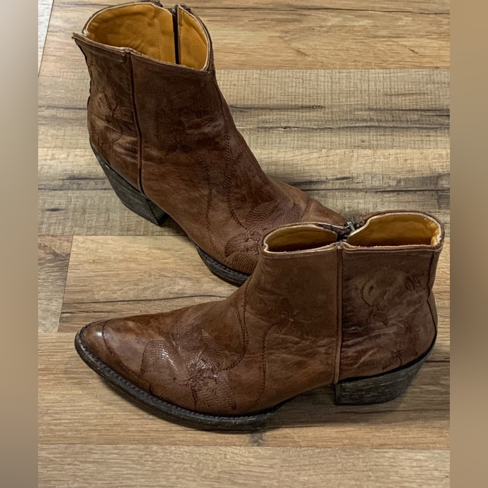 Old Gringo Short Boots Size 7